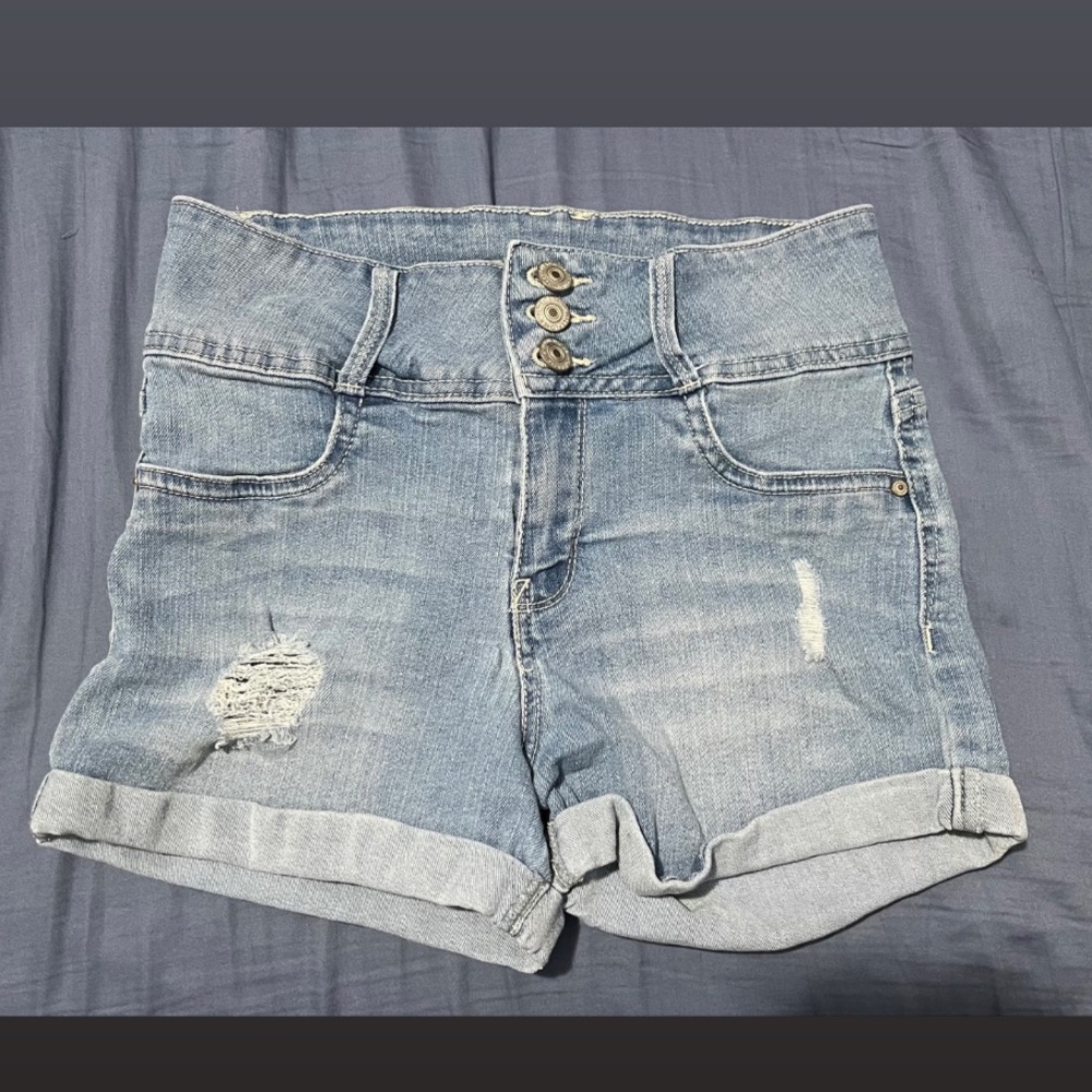 Juniors Shorts - Size 7